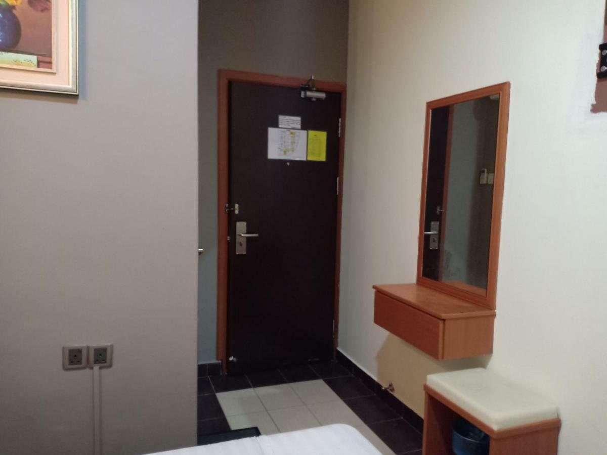 Tc Inn Business Hotel @ Seri Kembangan Eksteriør billede