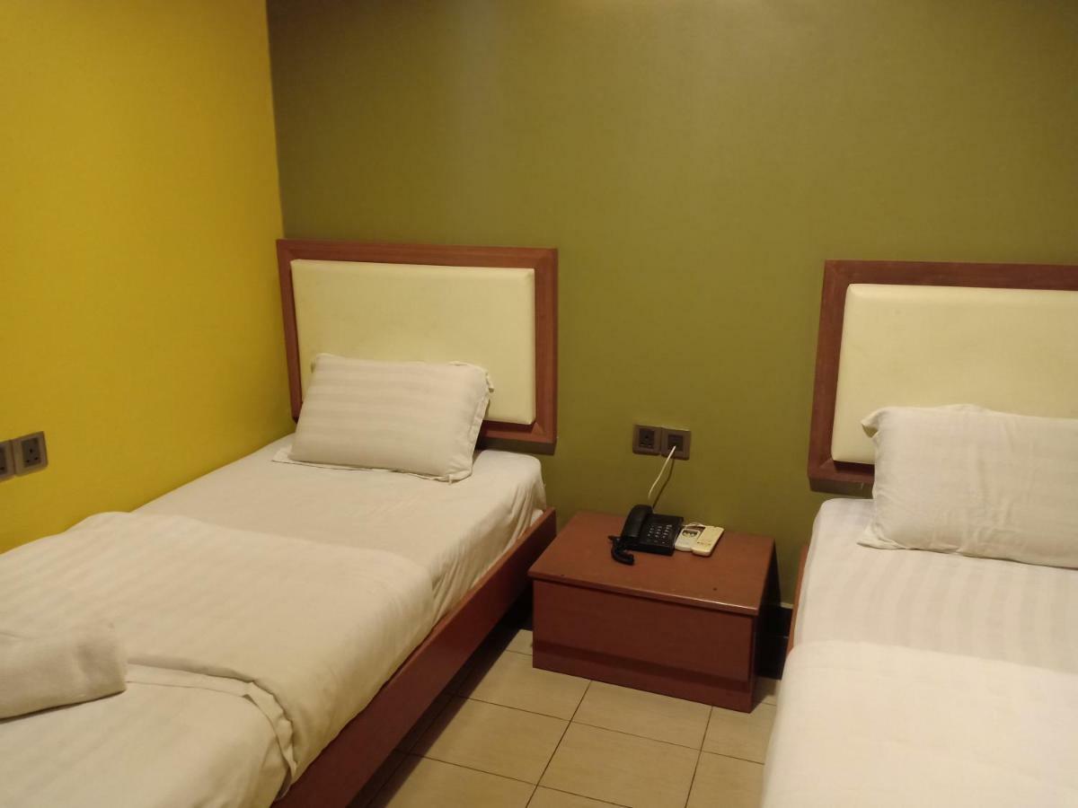Tc Inn Business Hotel @ Seri Kembangan Eksteriør billede